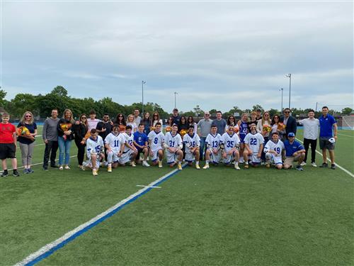 Senior Lacrosse Players and Families 